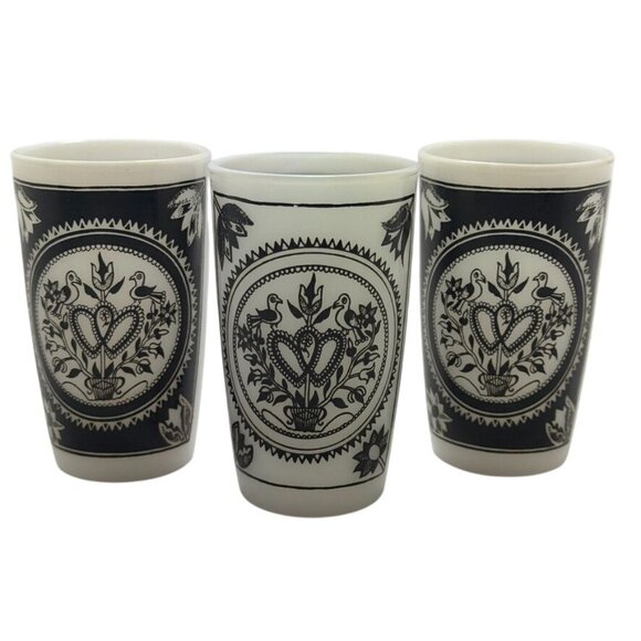 RARE Vtg Hazel Atlas Milk Glass Tumblers Love Birds Embossed Dutch Folk Art Set* - Picture 2 of 9
